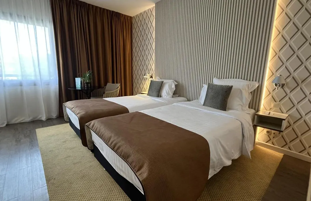 Aquabella Hotel & Spa-1